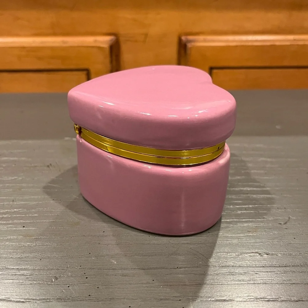 NEW Purple Porcelain Heart Jewelry Trinket Box